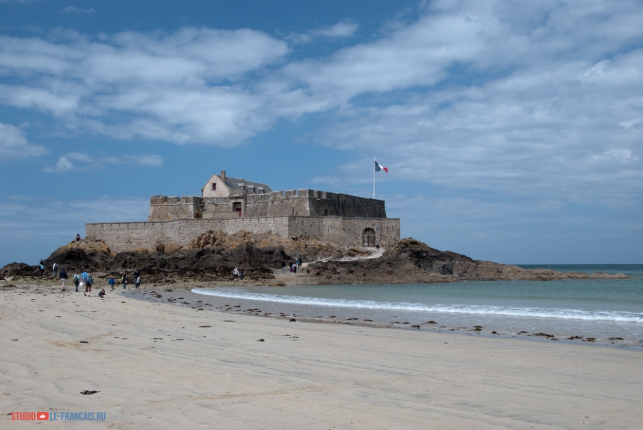 Fort National в отлив. Фото: Илья Думов, le-francais.ru